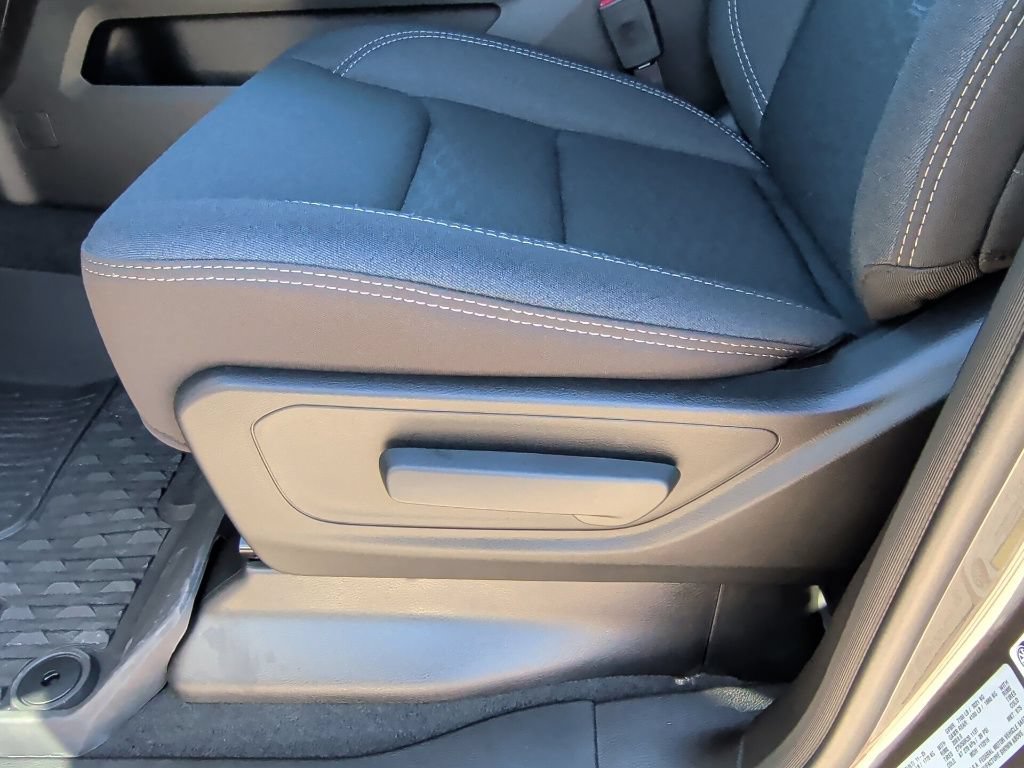 New 2026 RAM 1500 Lone Star w/ Sport Appearance Package AWD/4WD image 13