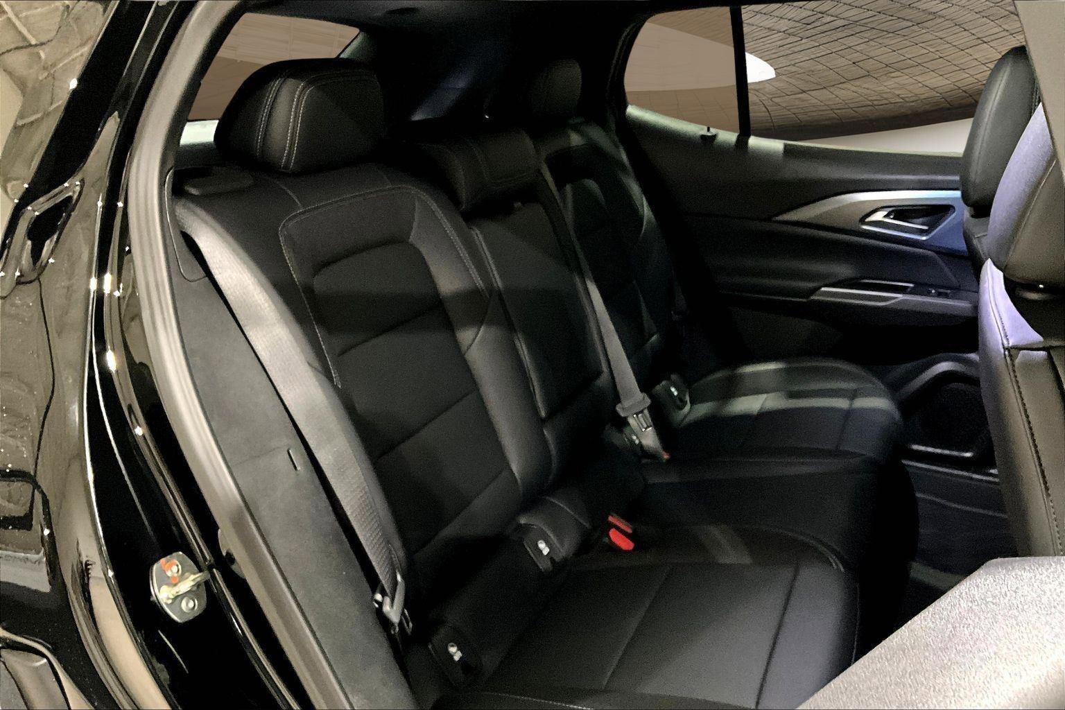 New 2026 Chevrolet Equinox EV LT image 9