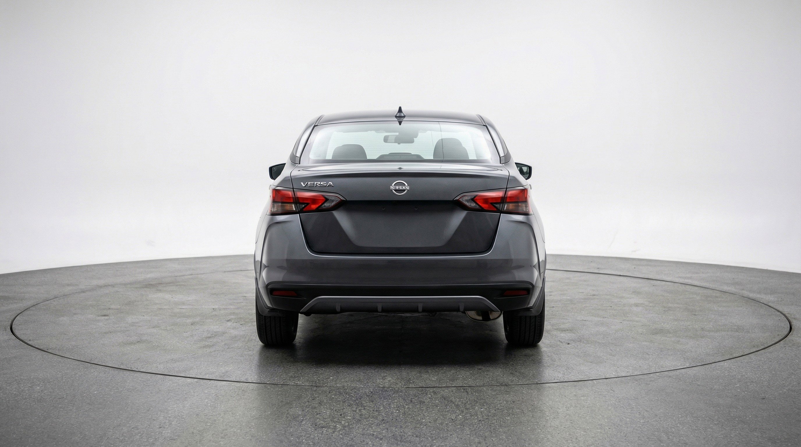 Used 2025 Nissan Versa SV image 7