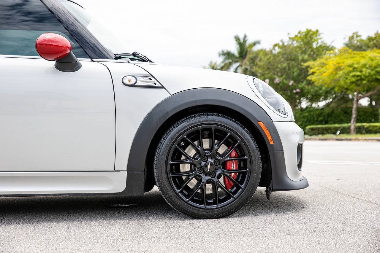 Used 2012 MINI Cooper John Cooper Works w/ Technology Pkg FWD image 10