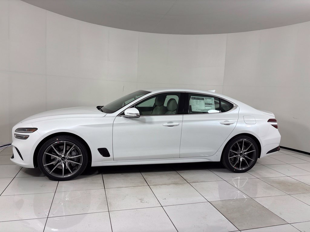 New 2026 Genesis G70 2.5T RWD image 2