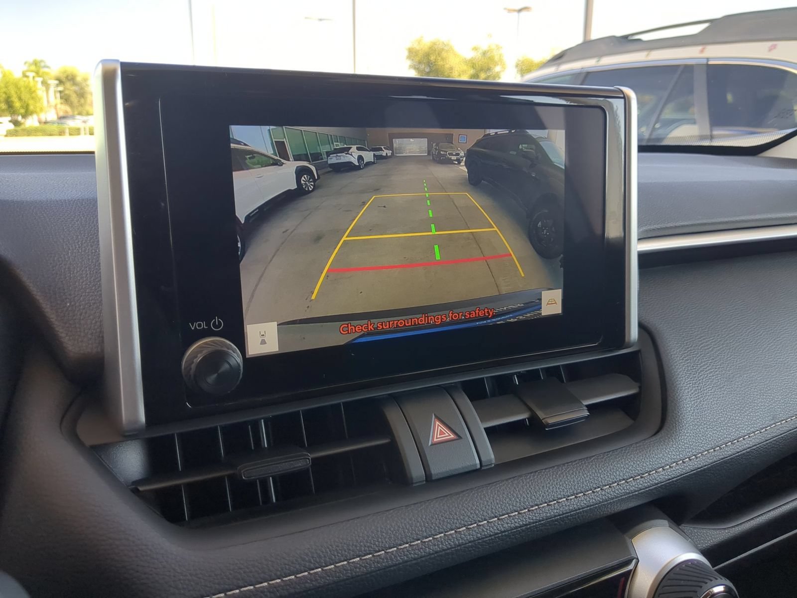 Used 2025 Toyota RAV4 XLE FWD image 19