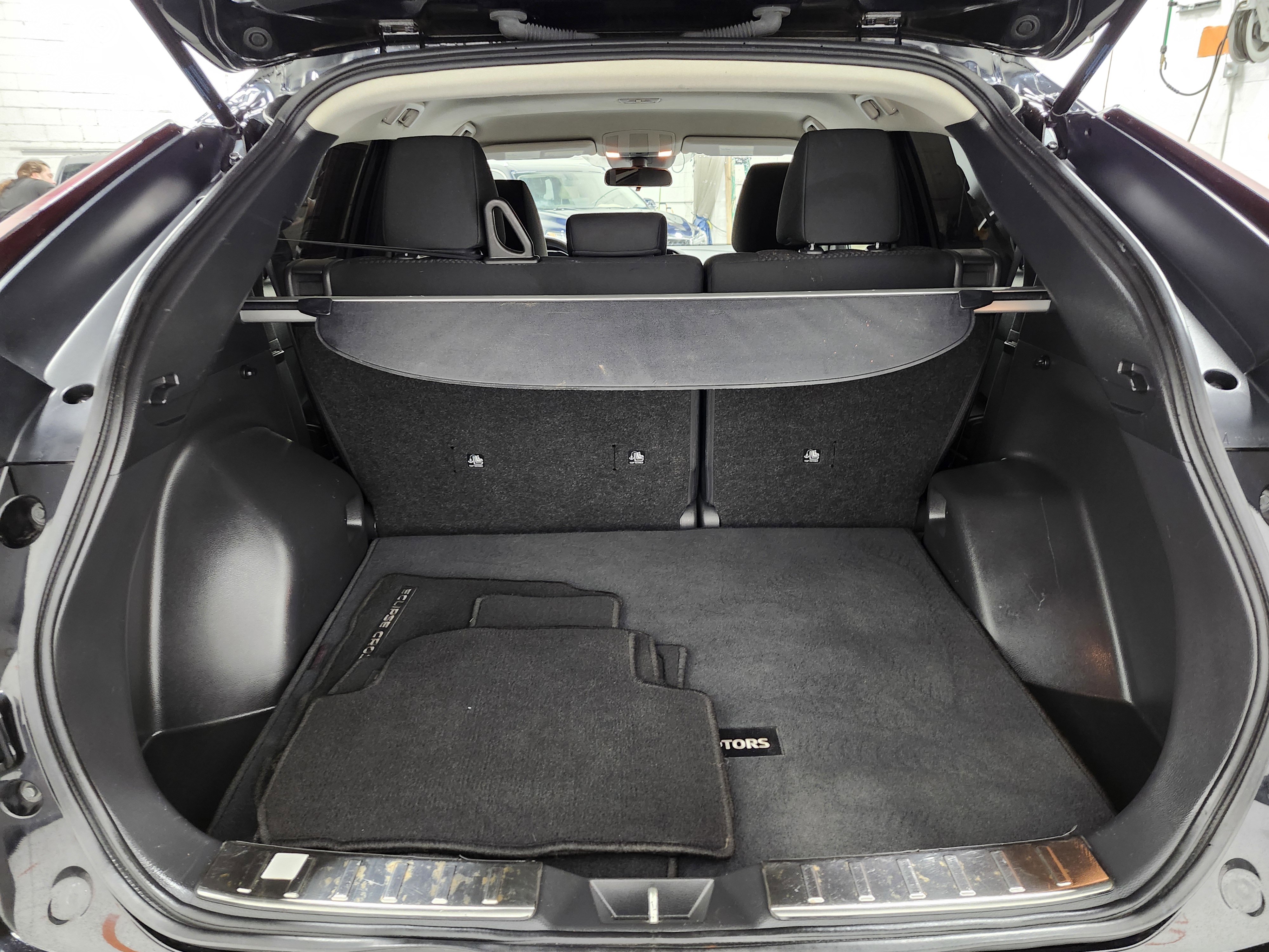 Used 2022 Mitsubishi Eclipse Cross ES image 12