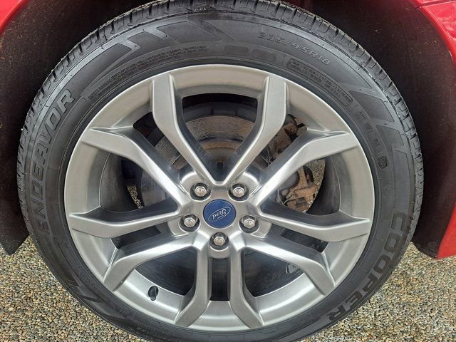 Used 2020 Ford Fusion Titanium image 9