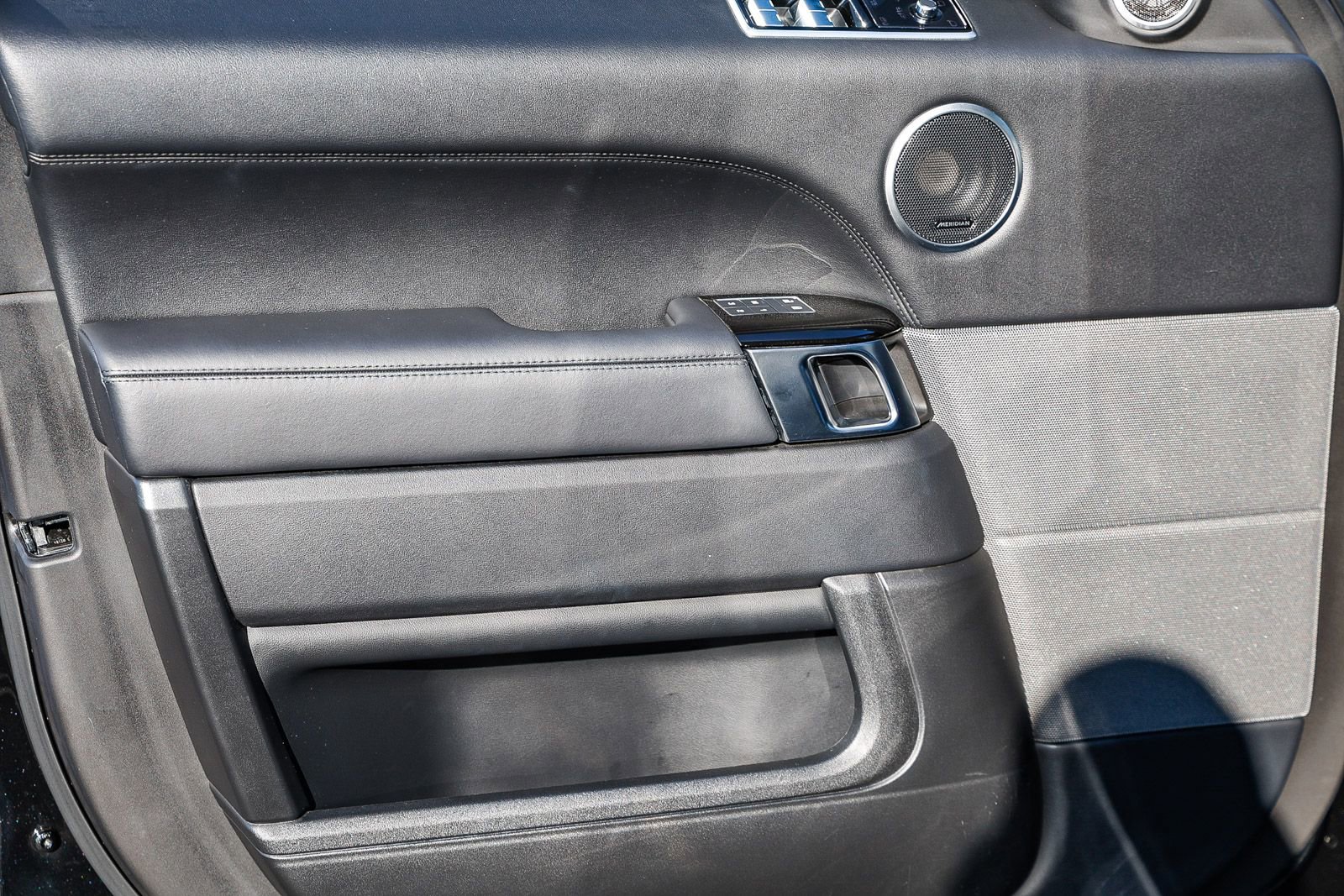 Used 2022 Land Rover Range Rover Sport HSE Silver Edition image 21