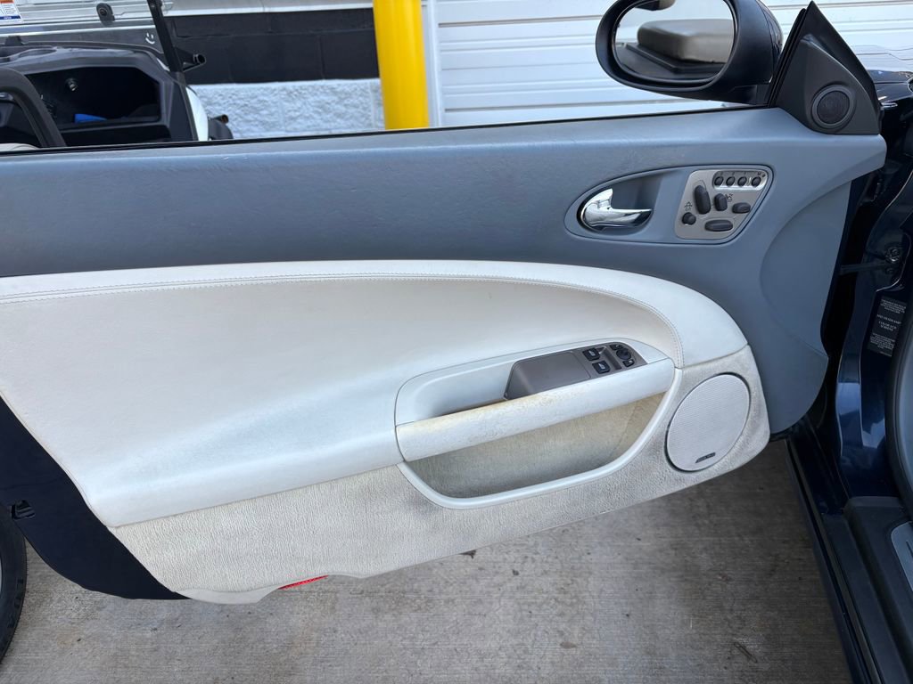 Used 2007 Jaguar XK Convertible image 16