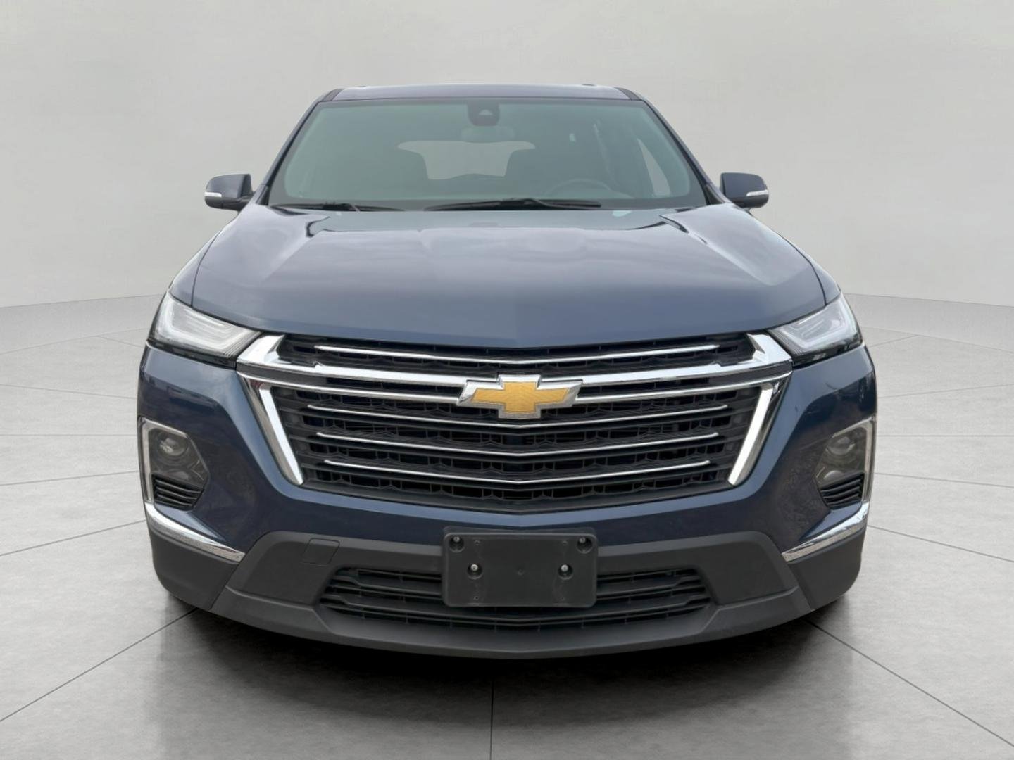 Used 2023 Chevrolet Traverse LT image 3