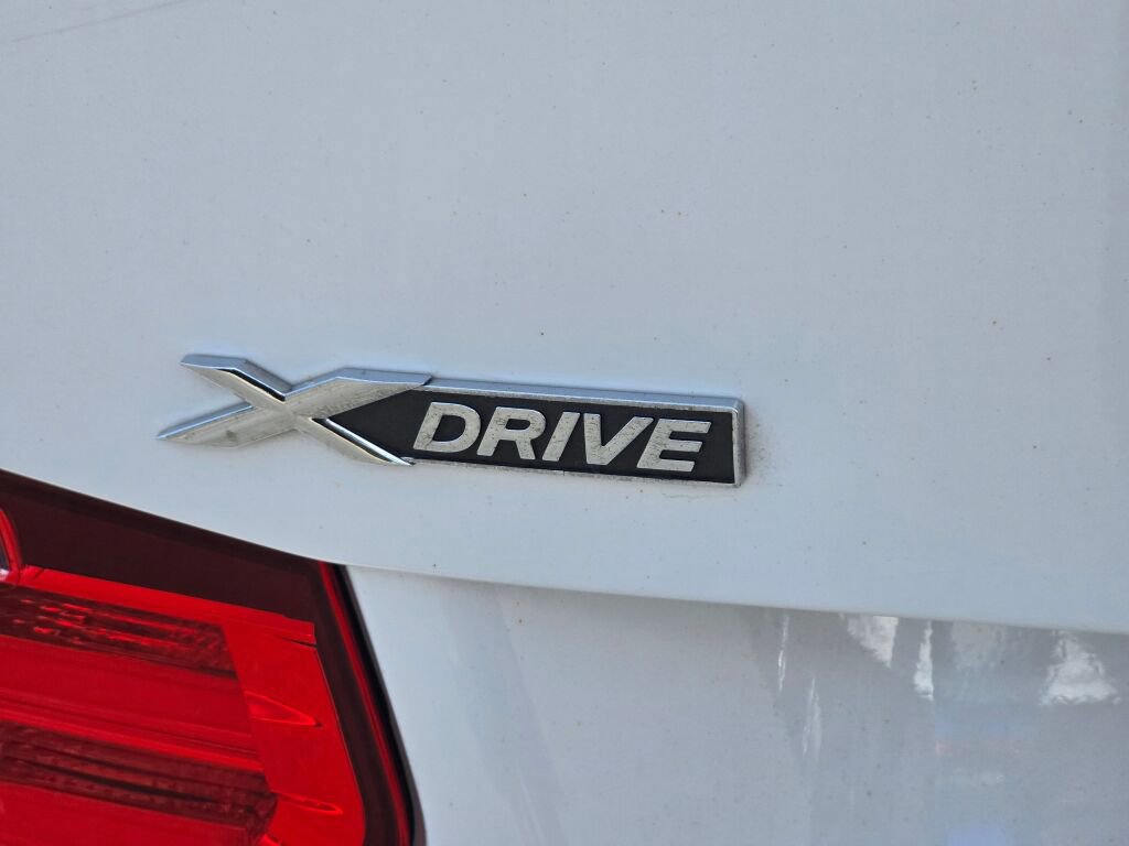 Used 2015 BMW 328i xDrive Sedan AWD/4WD image 15