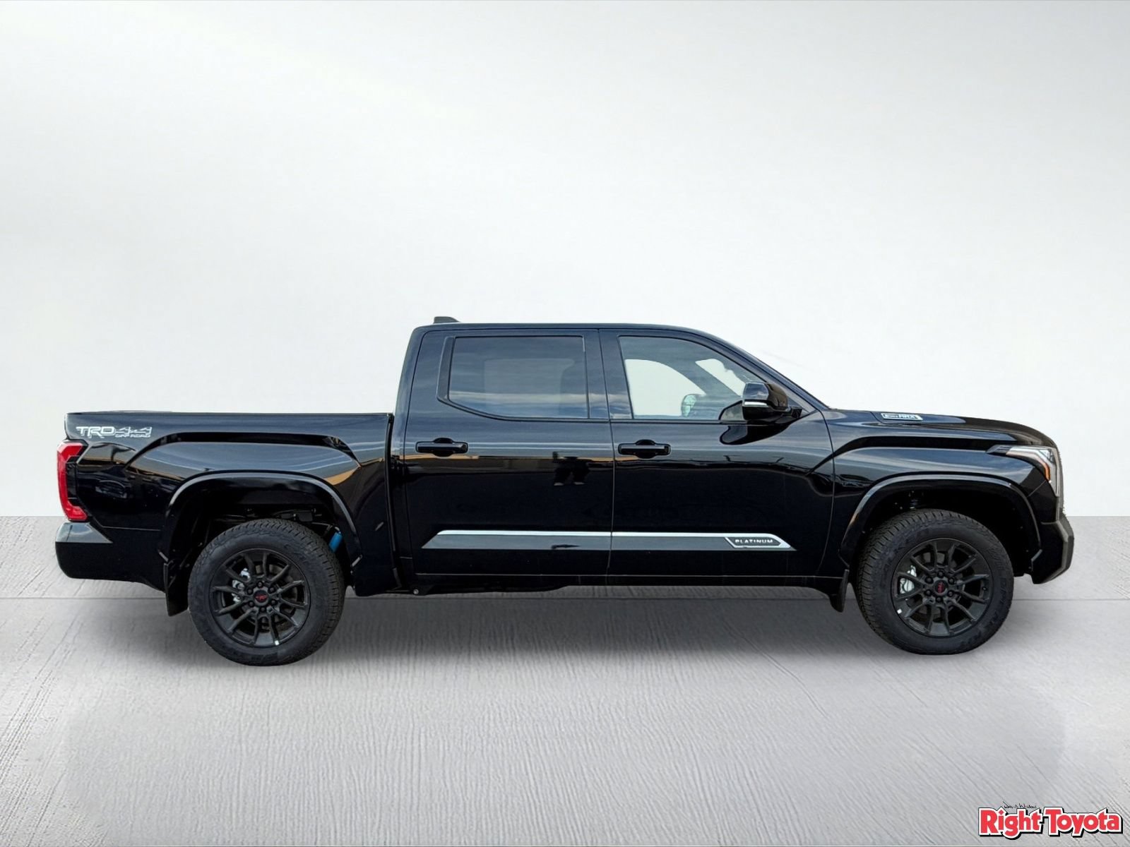 New 2026 Toyota Tundra Platinum w/ TRD Off-Road Package AWD/4WD image 7