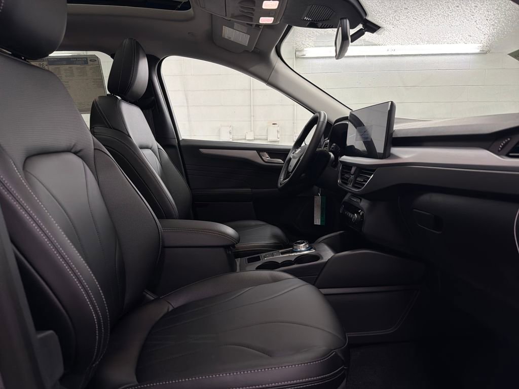 New 2026 Ford Escape Platinum w/ Premium Technology Package image 29
