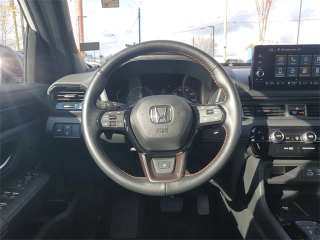 Certified 2023 Honda Pilot TrailSport image 16