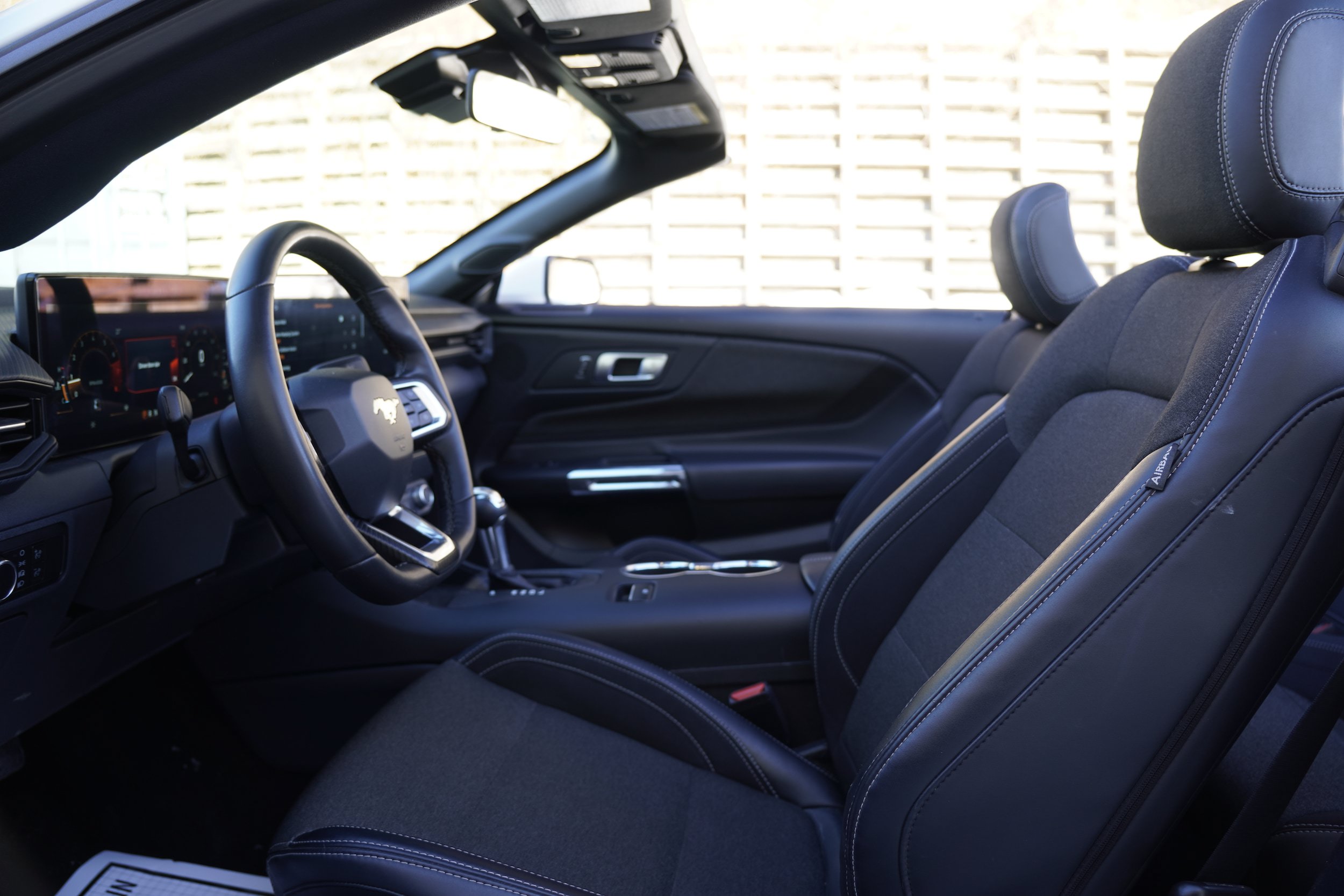 Used 2024 Ford Mustang Convertible RWD image 10