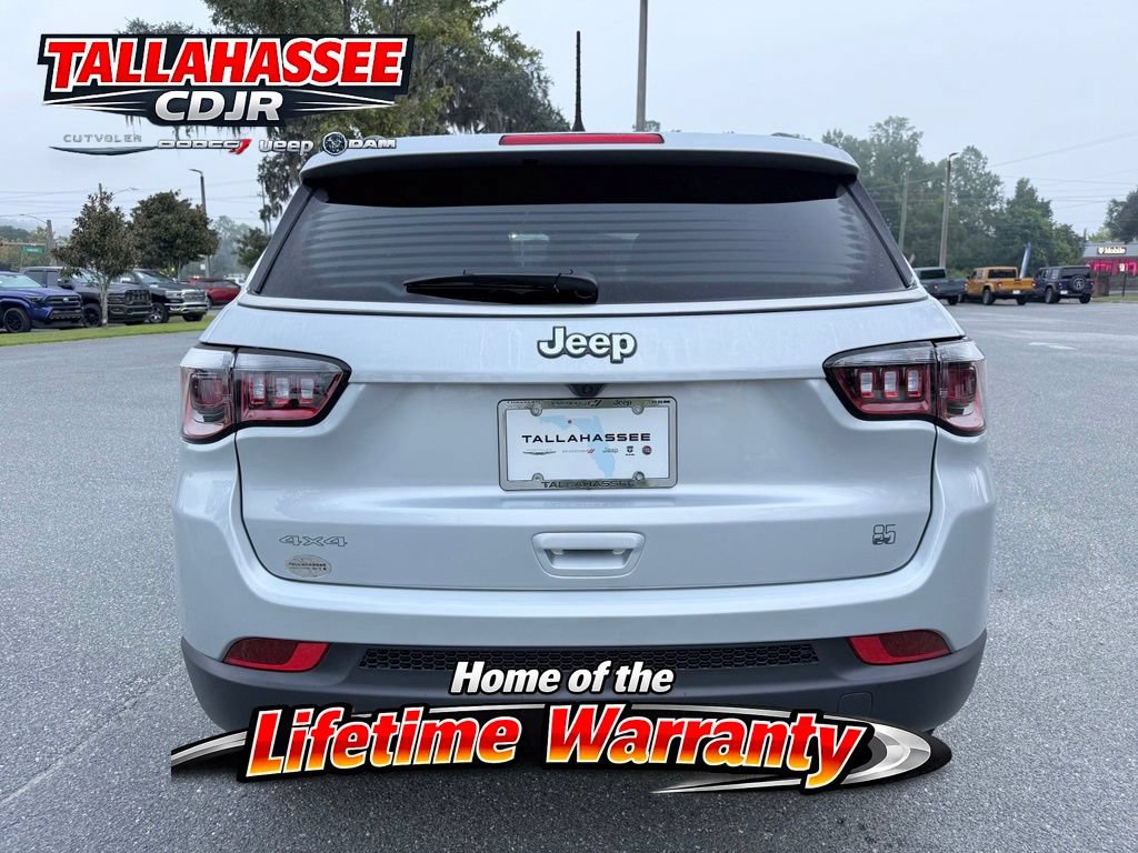 New 2026 Jeep Compass Latitude AWD/4WD image 4
