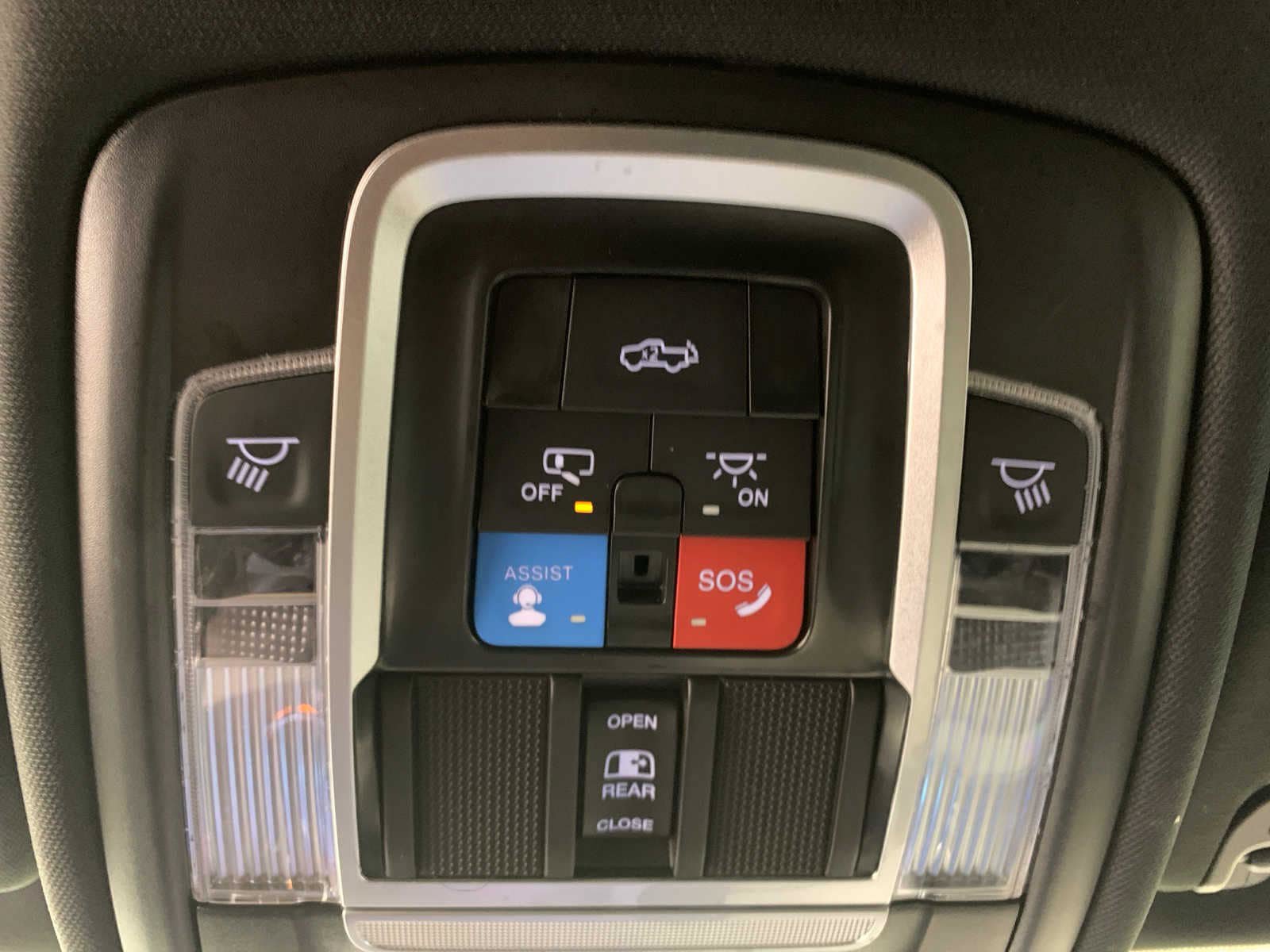 Used 2025 RAM 1500 Big Horn AWD/4WD image 6