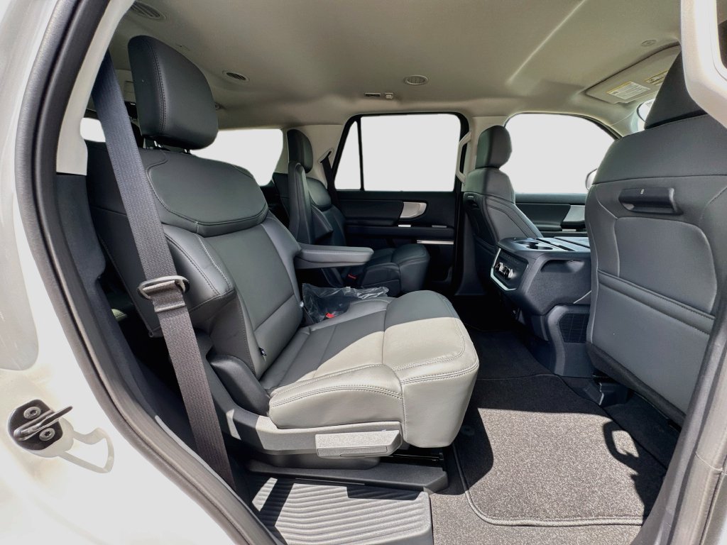New 2027 Ford Expedition Active RWD image 28