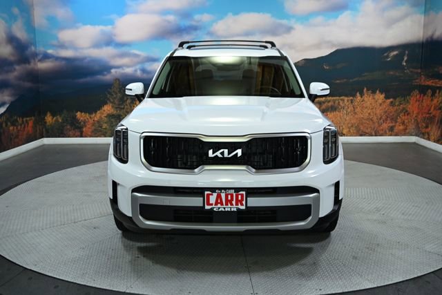 Used 2025 Kia Telluride EX w/ EX Captain's Chair Package image 3