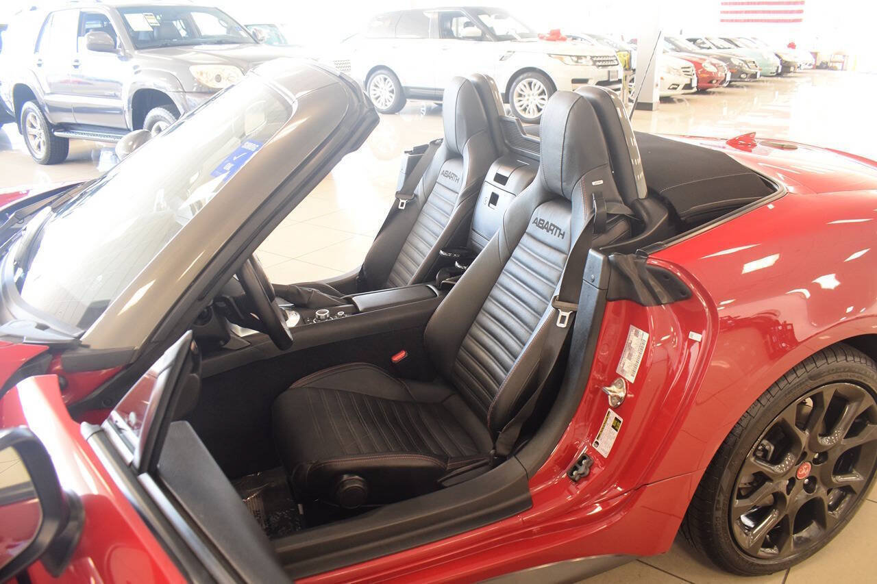 Used 2020 FIAT 124 Spider Abarth w/ Convenience Group RWD image 56