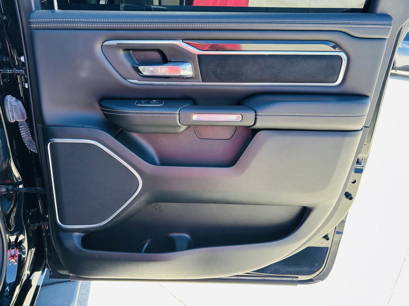 Used 2022 RAM 1500 Laramie image 30