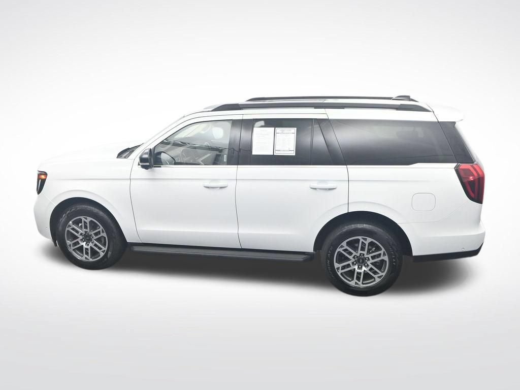 Used 2025 Ford Expedition Active AWD/4WD image 38