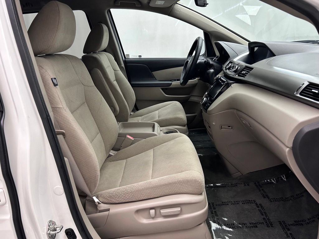 Used 2016 Honda Odyssey SE image 18