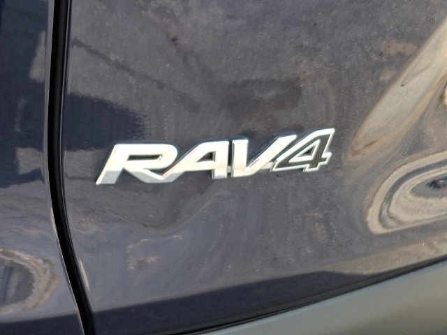 Used 2022 Toyota RAV4 XLE w/ Convenience Package AWD/4WD image 48