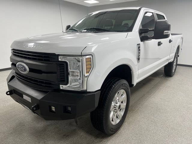 Used 2018 Ford F250 XL w/ Power Equipment Group AWD/4WD image 4