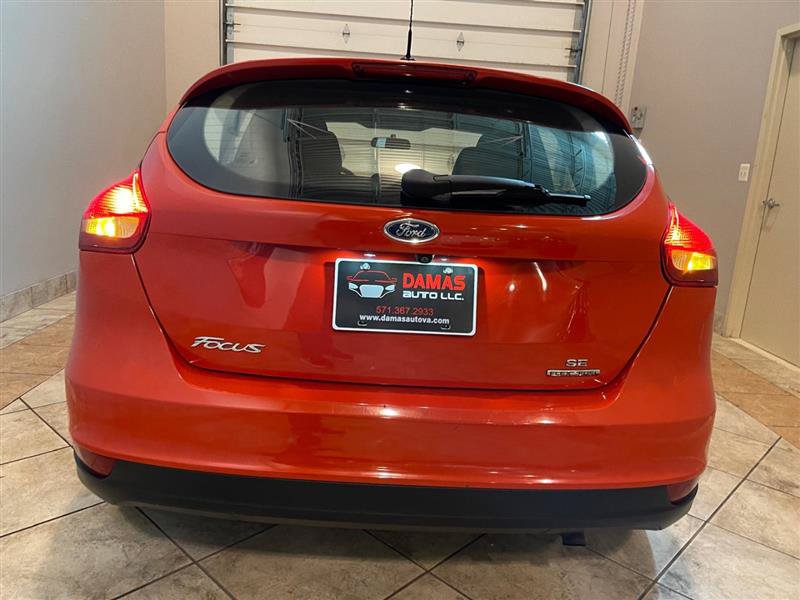 Used 2015 Ford Focus SE FWD image 42