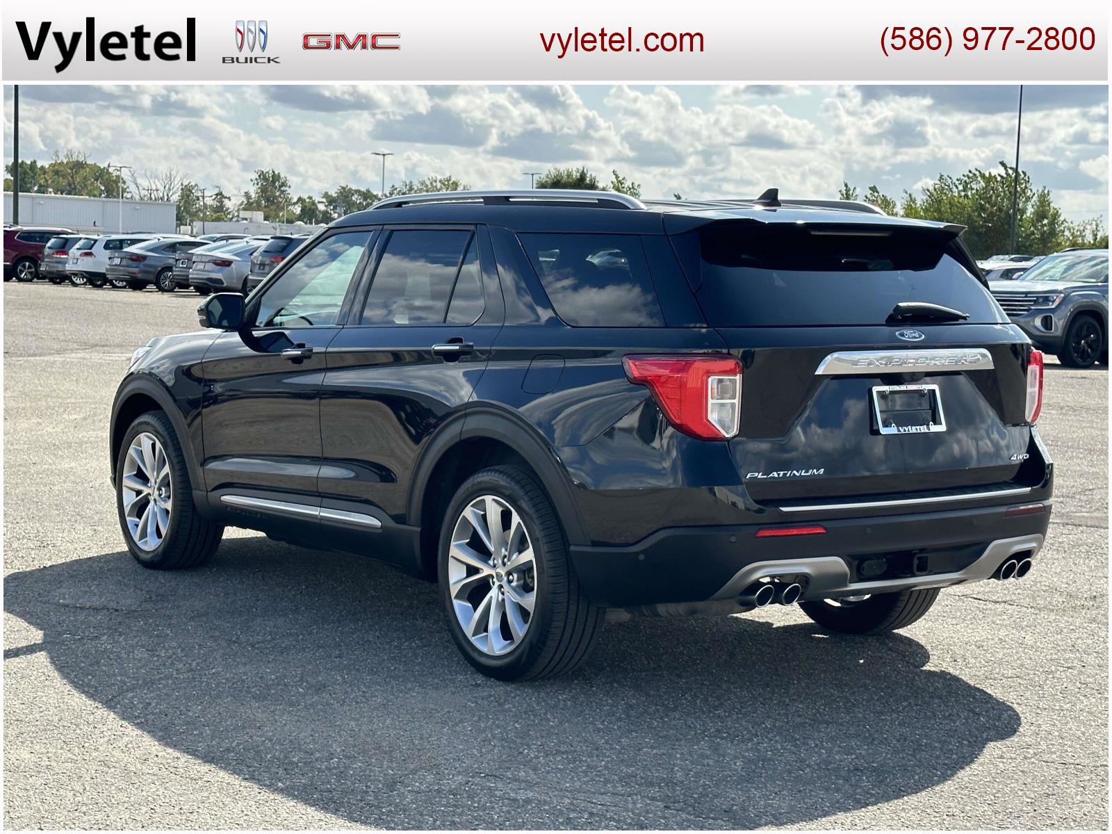 Used 2021 Ford Explorer Platinum w/ Equipment Group 601A image 4