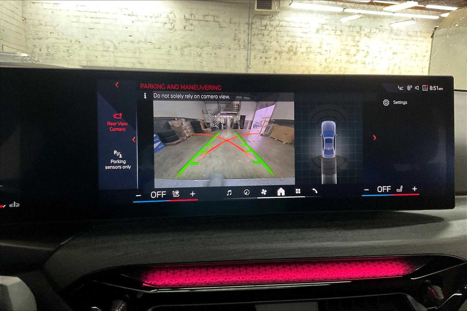 Used 2025 BMW 330i 330i w/ Premium Package image 24