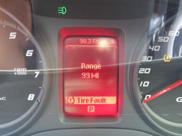 Used 2009 Pontiac G8 w/ Premium Package RWD image 12