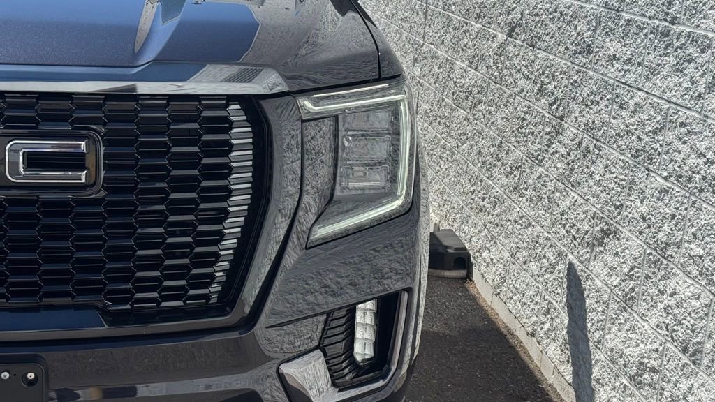 Used 2023 GMC Yukon XL Denali Ultimate image 5