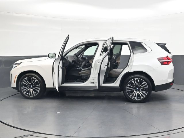 New 2026 BMW X3 xDrive30i w/ Convenience Package AWD/4WD image 39