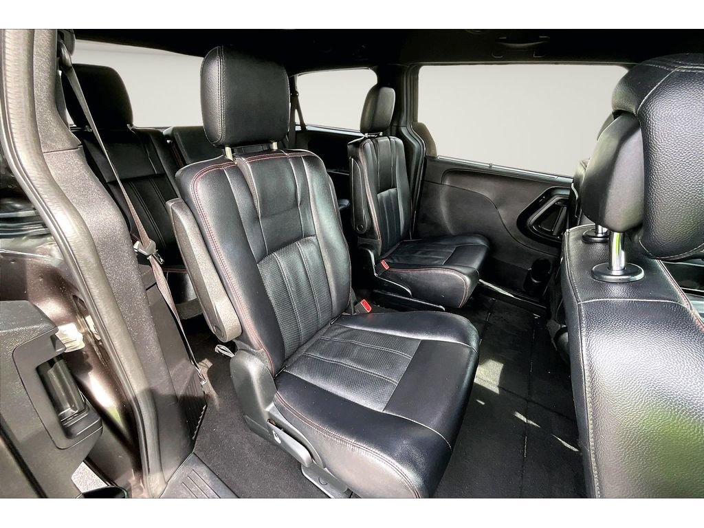 Used 2018 Dodge Grand Caravan GT image 23