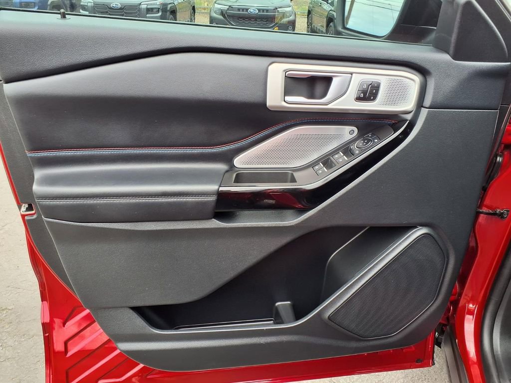 Used 2023 Ford Explorer ST w/ Equipment Group 401A RWD image 27