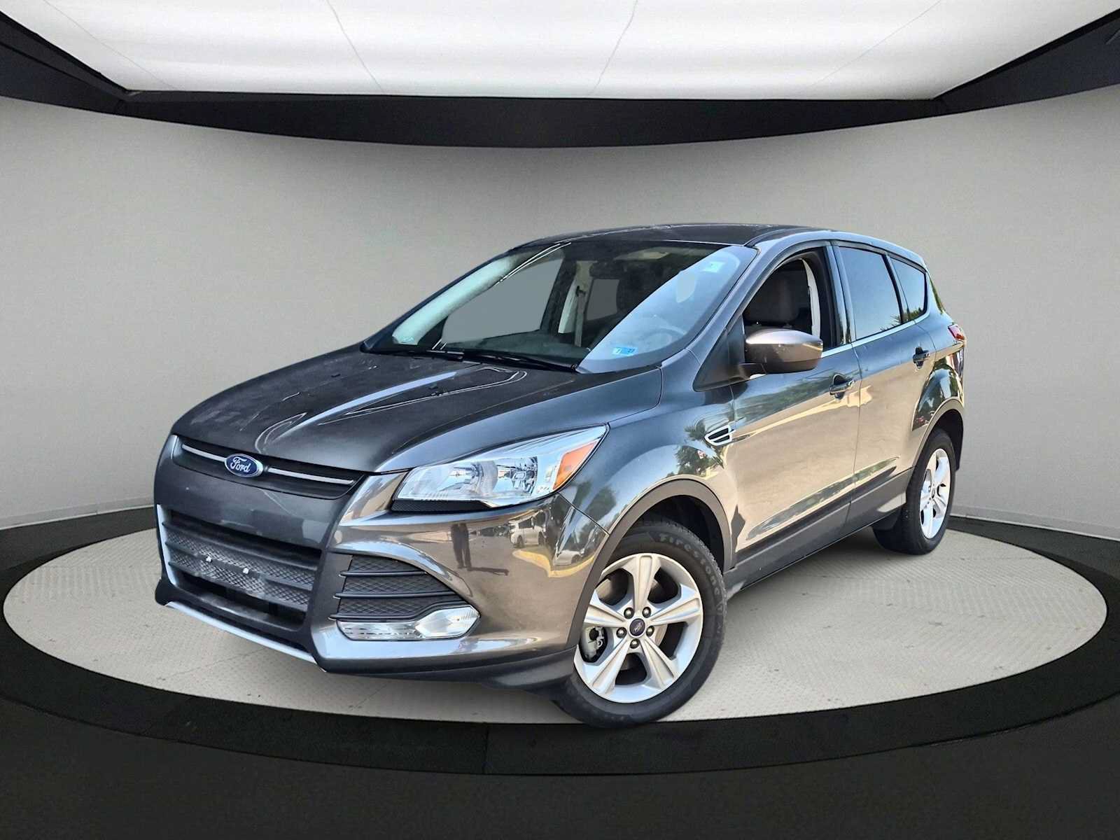 Used 2015 Ford Escape SE AWD/4WD video 1