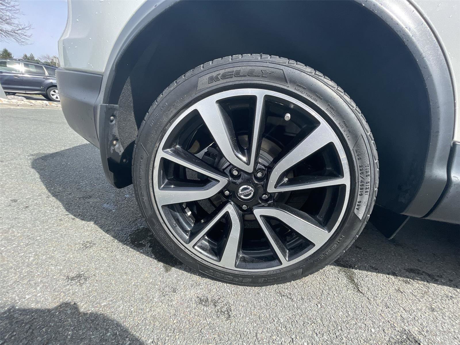 Used 2018 Nissan Rogue Sport SL w/ SL Premium Package image 25
