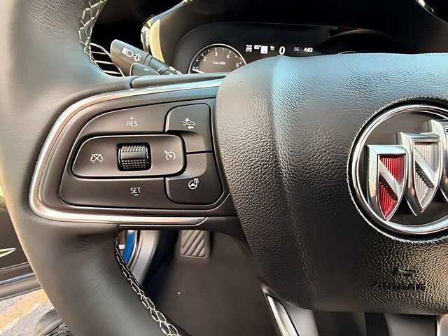 Used 2023 Buick Envision Avenir AWD/4WD image 17