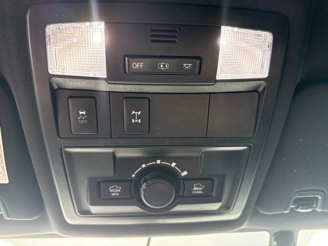 Used 2017 Toyota Tacoma 4x4 Double Cab image 34