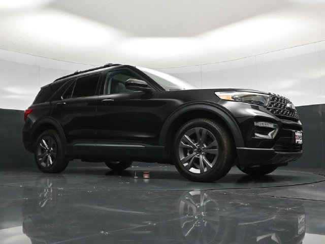 Used 2023 Ford Explorer XLT w/ XLT Sport Appearance Package AWD/4WD image 57