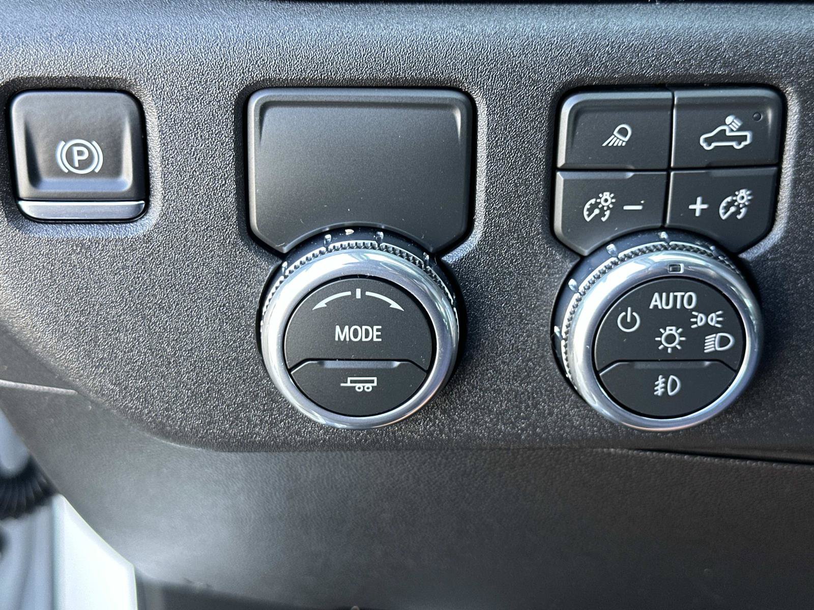 Used 2026 GMC Sierra 1500 SLT RWD image 23