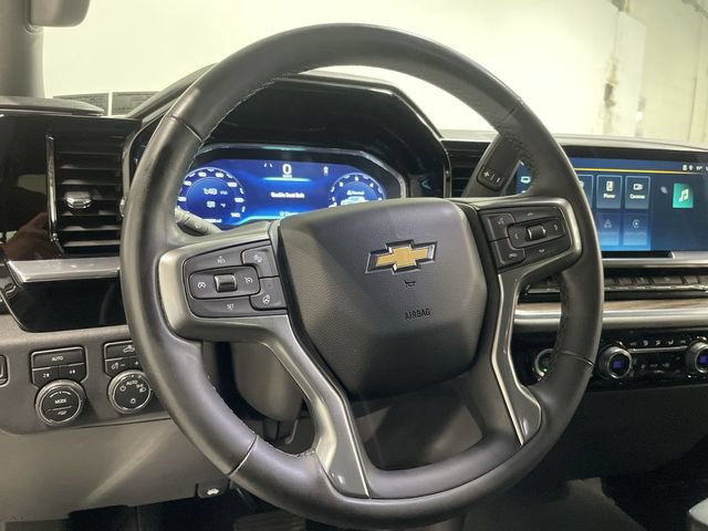 Used 2023 Chevrolet Silverado 1500 LT AWD/4WD image 14