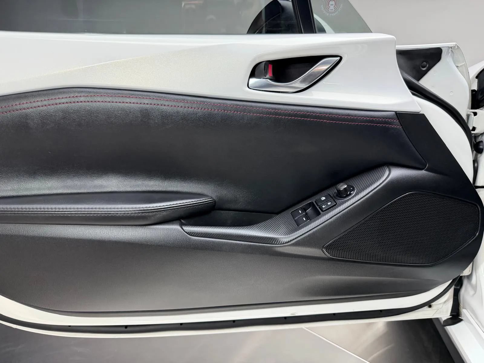 Used 2017 MAZDA MX-5 Miata RF Grand Touring RWD image 19