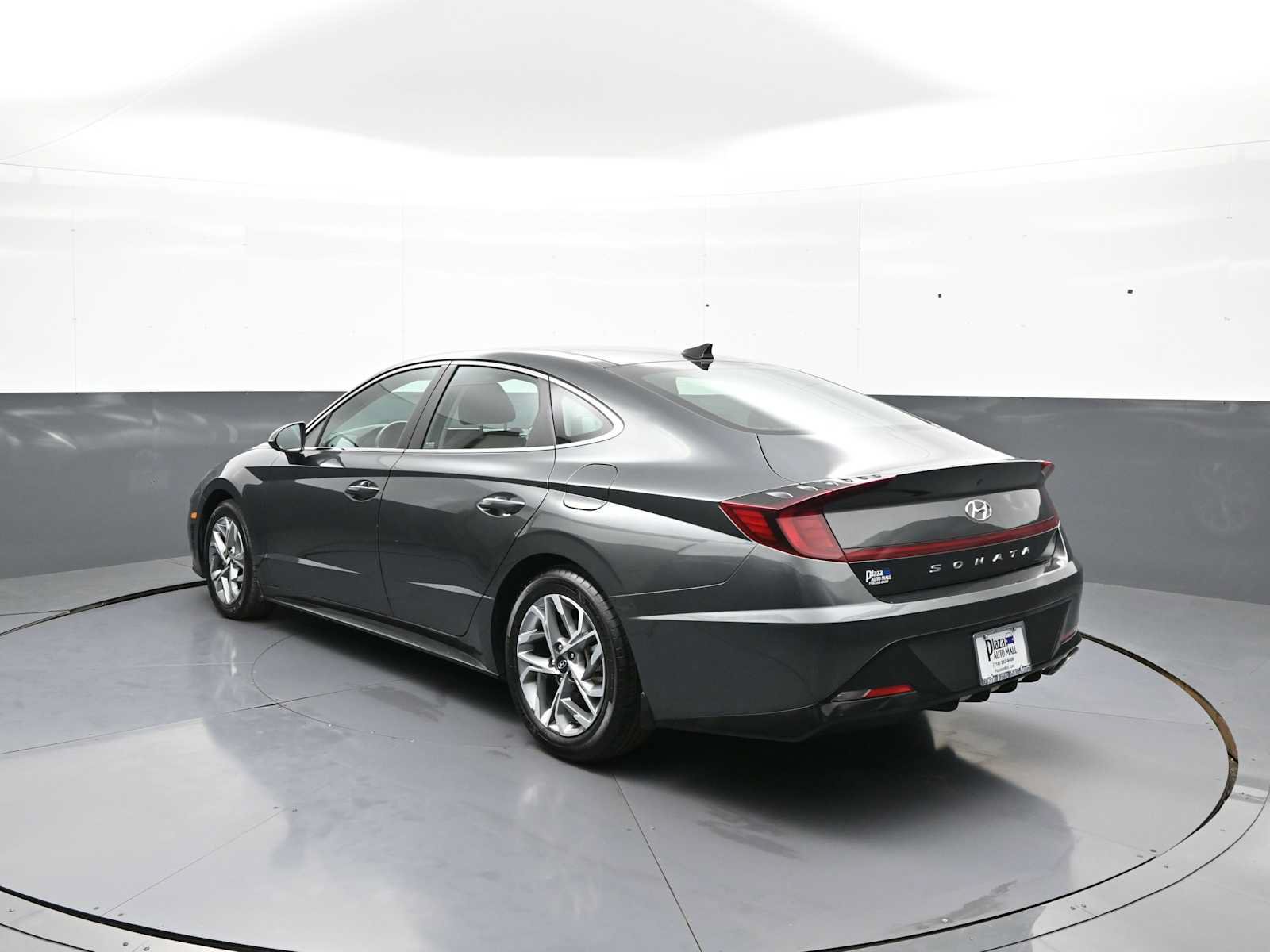 Certified 2023 Hyundai Sonata SEL w/ Convenience Package FWD image 7