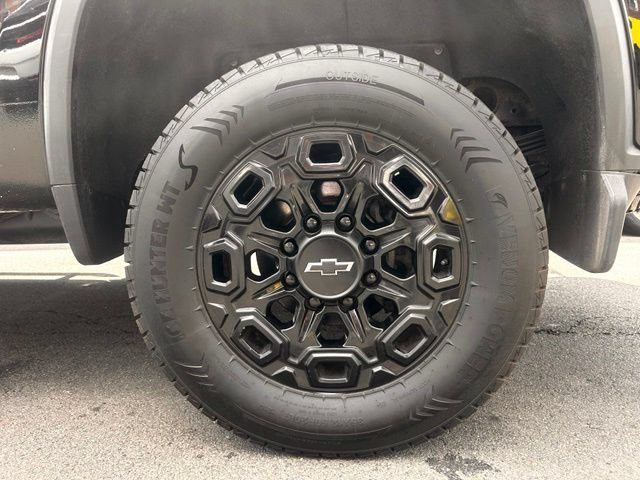 Used 2024 Chevrolet Silverado 2500 LT w/ Midnight Edition AWD/4WD image 26