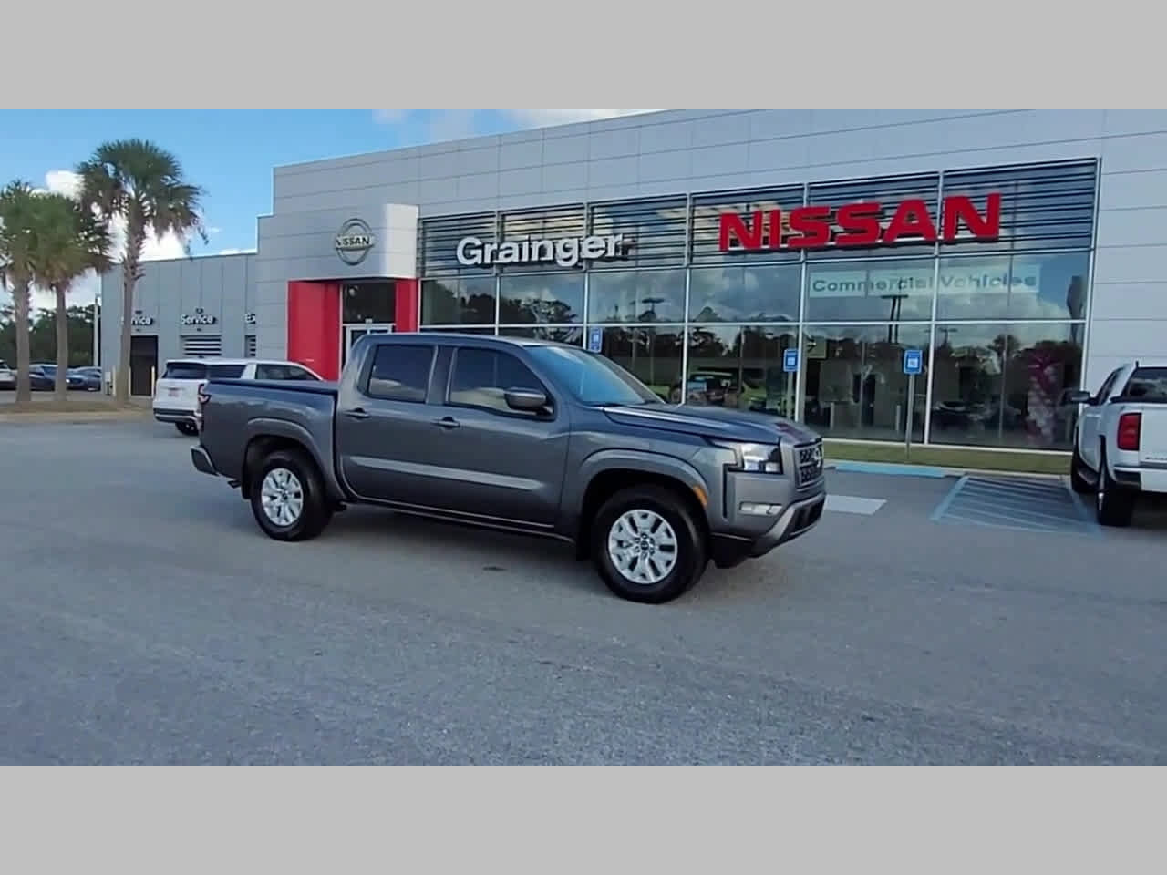 Used 2023 Nissan Frontier SV w/ SV Convenience Package image 38