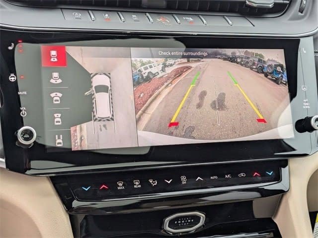 New 2026 Jeep Grand Cherokee Limited w/ Luxury Tech Group II AWD/4WD image 13