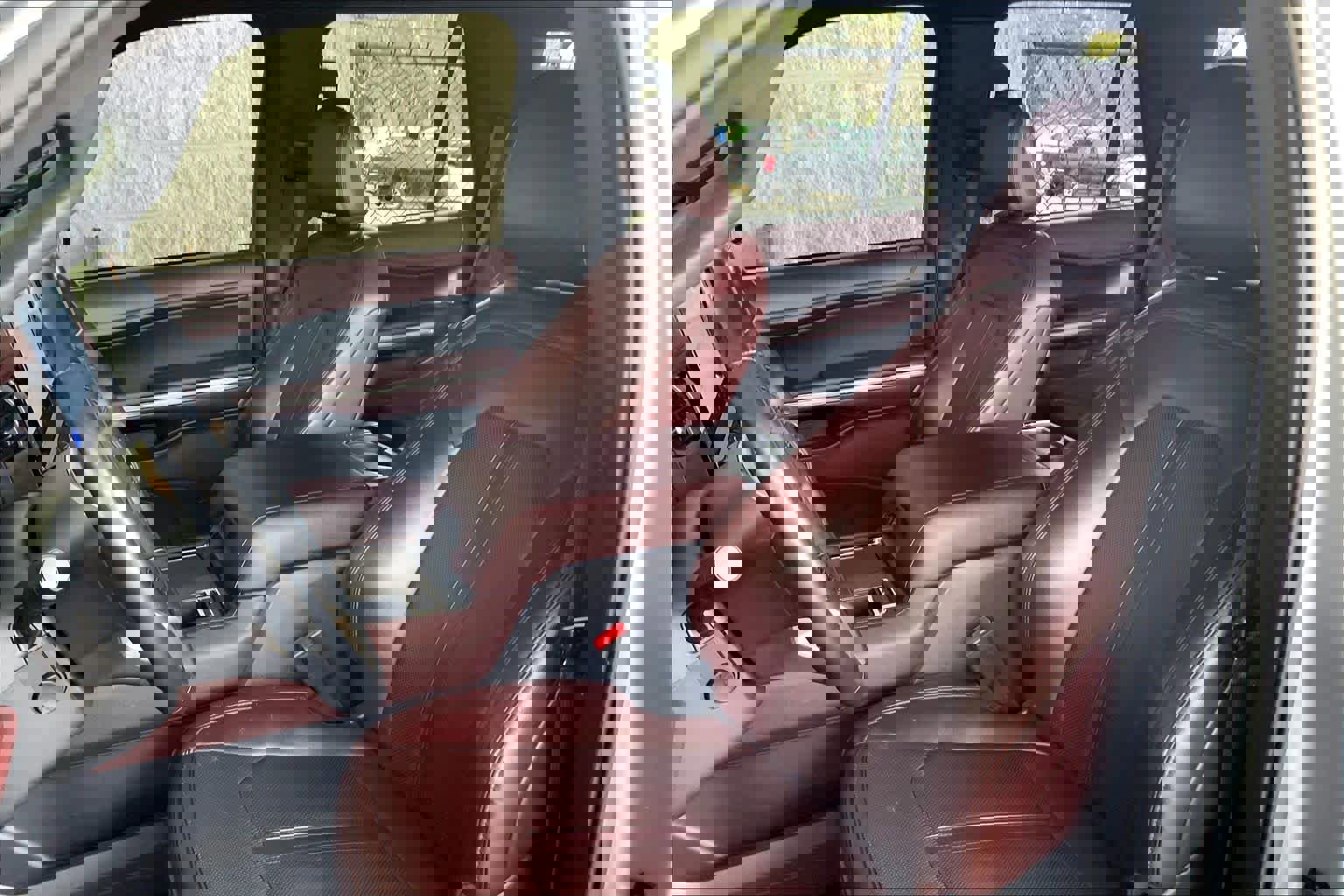 Used 2024 Ford Expedition Limited image 7