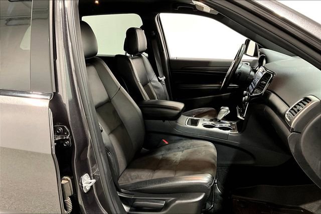 Used 2020 Jeep Grand Cherokee Altitude image 31
