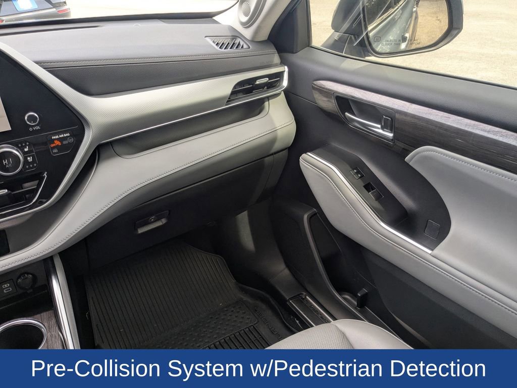 Used 2023 Toyota Highlander Platinum image 20