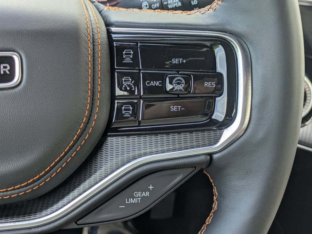 New 2026 Jeep Grand Wagoneer L Summit AWD/4WD image 29